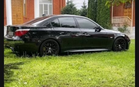 BMW 5 серия, 2009 год, 1 080 000 рублей, 2 фотография