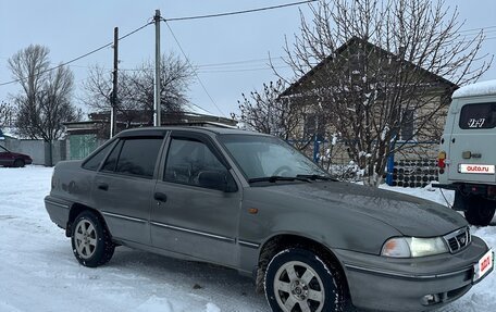 Daewoo Nexia I рестайлинг, 2003 год, 140 000 рублей, 4 фотография