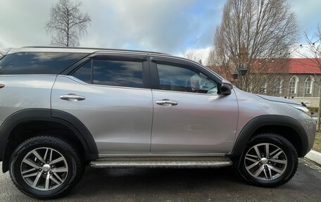 Toyota Fortuner II, 2019 год, 4 660 000 рублей, 5 фотография