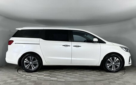 KIA Carnival III, 2019 год, 2 970 000 рублей, 5 фотография