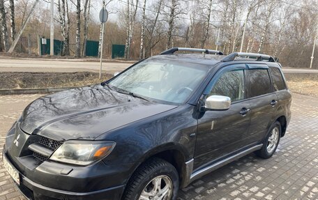 Mitsubishi Outlander III рестайлинг 3, 2004 год, 460 000 рублей, 3 фотография