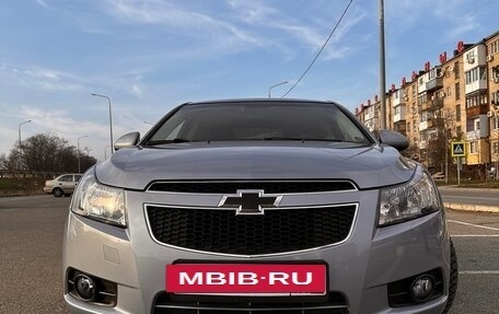 Chevrolet Cruze II, 2011 год, 1 060 000 рублей, 2 фотография