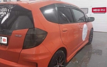 Honda Fit III, 2010 год, 800 000 рублей, 2 фотография