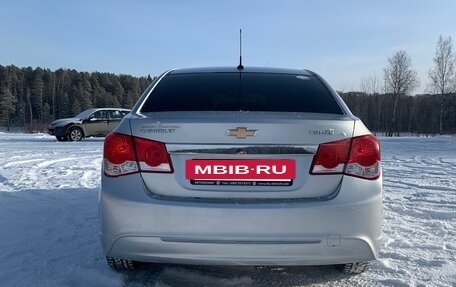 Chevrolet Cruze II, 2013 год, 820 000 рублей, 3 фотография