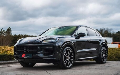 Porsche Cayenne III, 2024 год, 17 880 000 рублей, 2 фотография