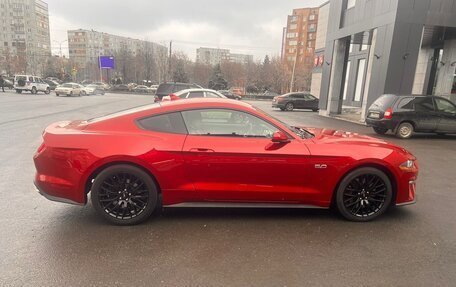 Ford Mustang VI рестайлинг, 2021 год, 4 200 000 рублей, 3 фотография