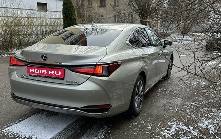 Lexus ES VII, 2021 год, 4 700 000 рублей, 5 фотография