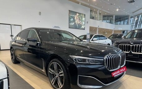 BMW 7 серия, 2019 год, 6 200 000 рублей, 3 фотография