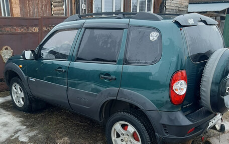 Chevrolet Niva I рестайлинг, 2010 год, 475 000 рублей, 2 фотография