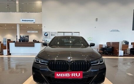 BMW 5 серия, 2019 год, 6 260 000 рублей, 2 фотография