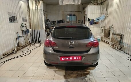 Opel Astra J, 2011 год, 699 000 рублей, 4 фотография