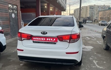 KIA Rio III рестайлинг, 2017 год, 850 000 рублей, 3 фотография