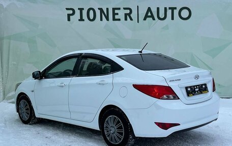 Hyundai Solaris II рестайлинг, 2016 год, 890 000 рублей, 6 фотография