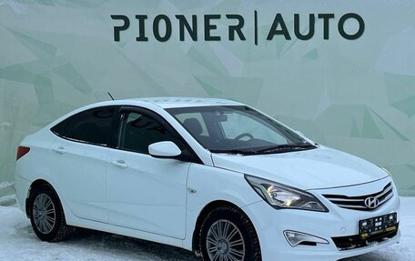 Hyundai Solaris II рестайлинг, 2016 год, 890 000 рублей, 3 фотография