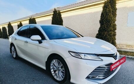 Toyota Camry, 2019 год, 3 070 000 рублей, 2 фотография