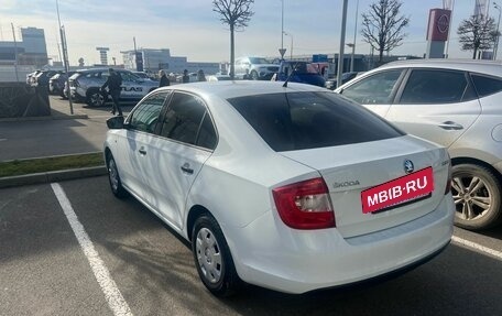 Skoda Rapid I, 2015 год, 900 000 рублей, 3 фотография