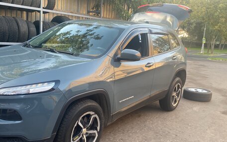 Jeep Cherokee, 2014 год, 1 710 000 рублей, 2 фотография