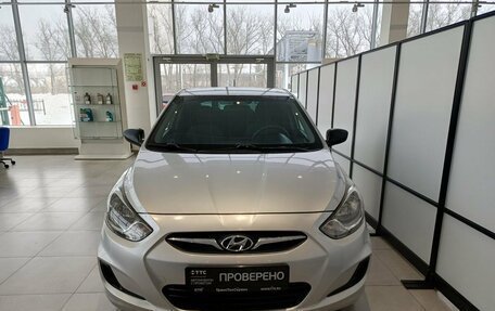 Hyundai Solaris II рестайлинг, 2011 год, 870 000 рублей, 2 фотография