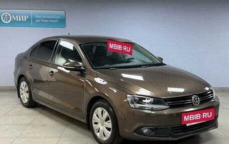 Volkswagen Jetta VI, 2011 год, 929 000 рублей, 3 фотография