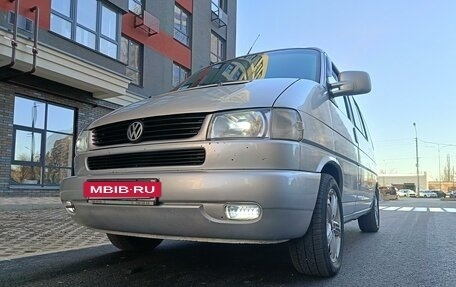 Volkswagen Multivan T4, 2000 год, 1 199 000 рублей, 3 фотография