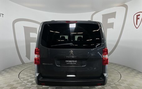 Peugeot Traveller I, 2018 год, 3 100 000 рублей, 3 фотография