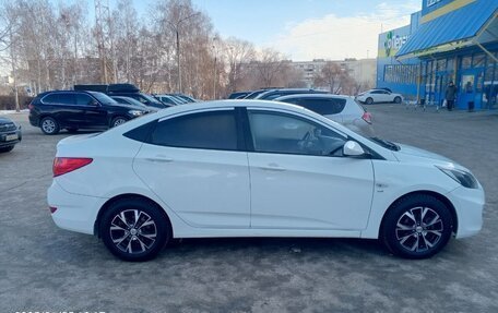 Hyundai Solaris II рестайлинг, 2013 год, 690 000 рублей, 3 фотография