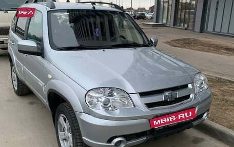 Chevrolet Niva I рестайлинг, 2014 год, 650 000 рублей, 2 фотография