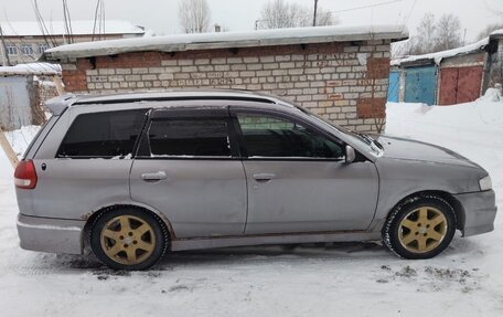 Nissan Wingroad III, 2001 год, 250 000 рублей, 2 фотография