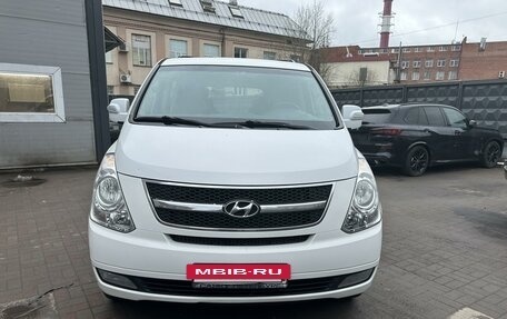 Hyundai Grand Starex Grand Starex I рестайлинг 2, 2015 год, 2 785 000 рублей, 3 фотография