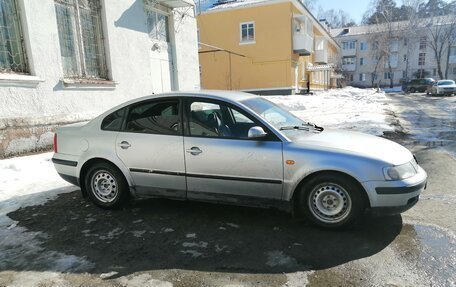 Volkswagen Passat B5+ рестайлинг, 1997 год, 270 000 рублей, 2 фотография