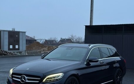 Mercedes-Benz C-Класс, 2018 год, 3 300 000 рублей, 2 фотография