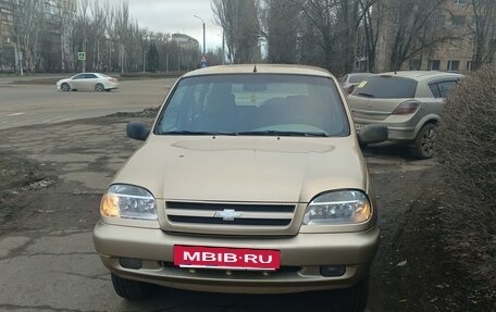 Chevrolet Niva I рестайлинг, 2006 год, 550 000 рублей, 2 фотография