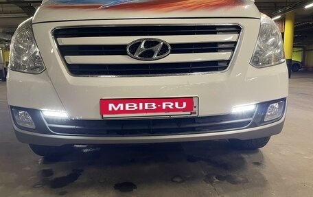 Hyundai Grand Starex Grand Starex I рестайлинг 2, 2018 год, 3 400 000 рублей, 9 фотография