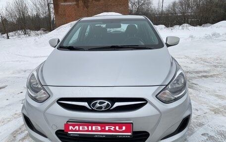 Hyundai Solaris II рестайлинг, 2013 год, 799 000 рублей, 5 фотография