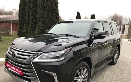 Lexus LX III, 2017 год, 7 350 000 рублей, 4 фотография