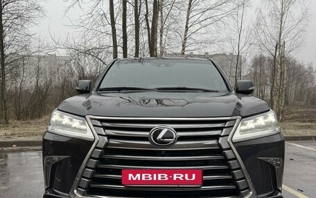 Lexus LX III, 2017 год, 9 500 000 рублей, 3 фотография