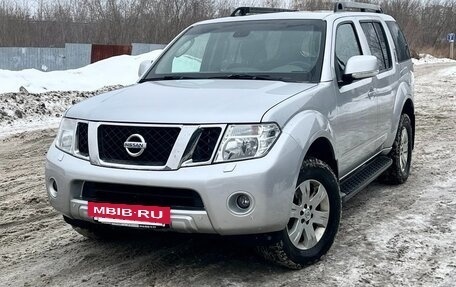 Nissan Pathfinder, 2013 год, 2 000 000 рублей, 5 фотография