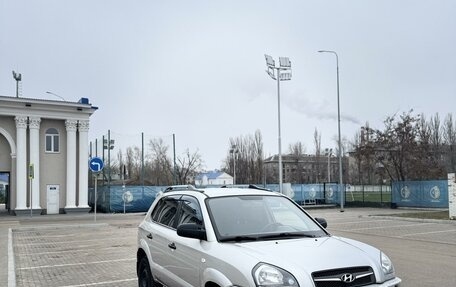 Hyundai Tucson III, 2008 год, 830 000 рублей, 4 фотография