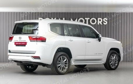 Toyota Land Cruiser, 2024 год, 15 300 000 рублей, 5 фотография