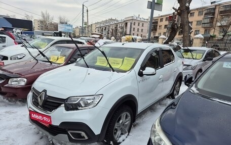 Renault Logan II, 2018 год, 1 250 000 рублей, 2 фотография