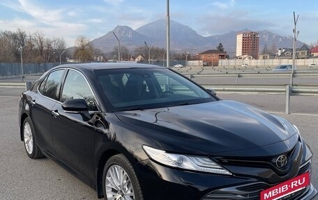 Toyota Camry, 2021 год, 5 500 000 рублей, 3 фотография