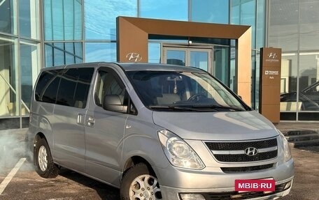 Hyundai Grand Starex Grand Starex I рестайлинг 2, 2011 год, 1 099 000 рублей, 2 фотография