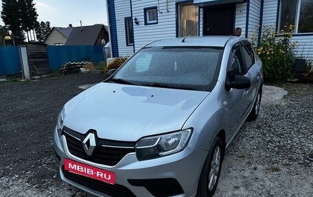 Renault Logan II, 2018 год, 540 000 рублей, 3 фотография