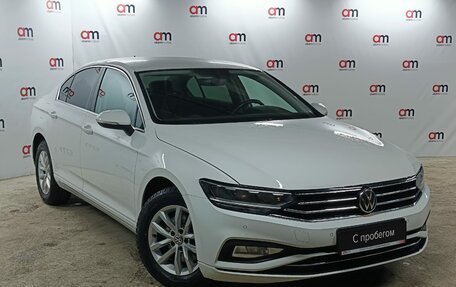 Volkswagen Passat B8 рестайлинг, 2020 год, 2 399 000 рублей, 1 фотография