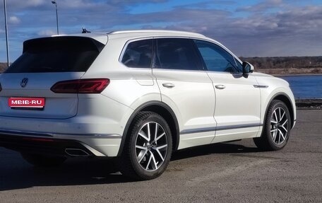 Volkswagen Touareg III, 2021 год, 7 700 000 рублей, 1 фотография