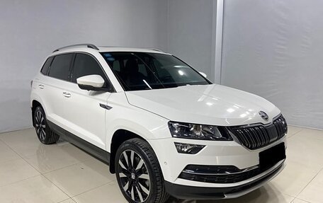 Skoda Karoq I, 2021 год, 2 100 000 рублей, 3 фотография