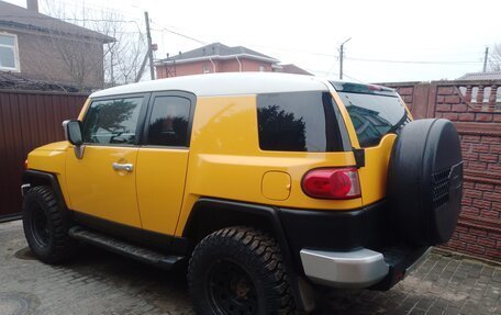 Toyota FJ Cruiser, 2008 год, 3 150 000 рублей, 2 фотография