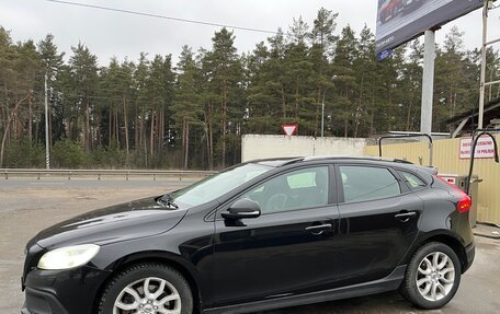 Volvo V40 Cross Country I, 2017 год, 1 350 000 рублей, 2 фотография