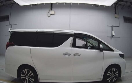 Toyota Alphard III, 2021 год, 4 300 000 рублей, 3 фотография