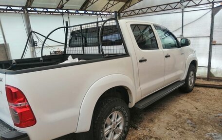 Toyota Hilux VII, 2013 год, 2 100 000 рублей, 3 фотография
